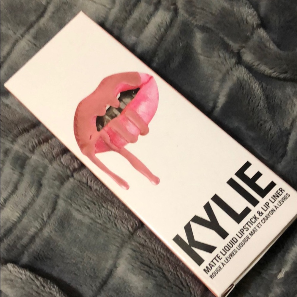 Kylie lip kit in Koko K